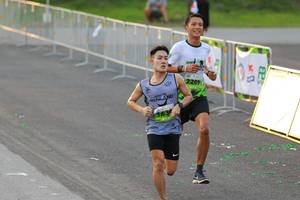 BIB: 2209
                            <button type="button" onclick="openModal(3531079)" class="btn btn-primary btn-sm float-right btn-popup" data-toggle="modal" data-target=".modal-high-quality">
                        <i class="fas fa-shopping-cart"></i> Add to Cart
                    </button>
                                            <button type="button" onclick="isThisMe(3531079, true)" class="btn btn-success btn-sm float-right btn-popup btn-isme hidden" data-toggle="tooltip" data-placement="bottom" title="นี่คือรูปของคุณใช่ไหม คลิกที่นี่เพื่อเอาเข้าอัลบั้ม">
                        <i class="fas fa-plus"></i> Add to album
                    </button>
                    <button type="button" onclick="isThisMe(3531079, false)" class="btn btn-warning btn-sm float-right btn-popup btn-isnotme hidden">
                        <i class="fas fa-ban"></i> Remove from album
                    </button>